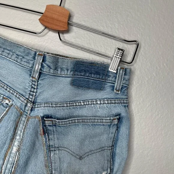 Vintage Levis Distressed Button-Fly Denim Shorts estimated size 29 waist - Picture 3 of 11